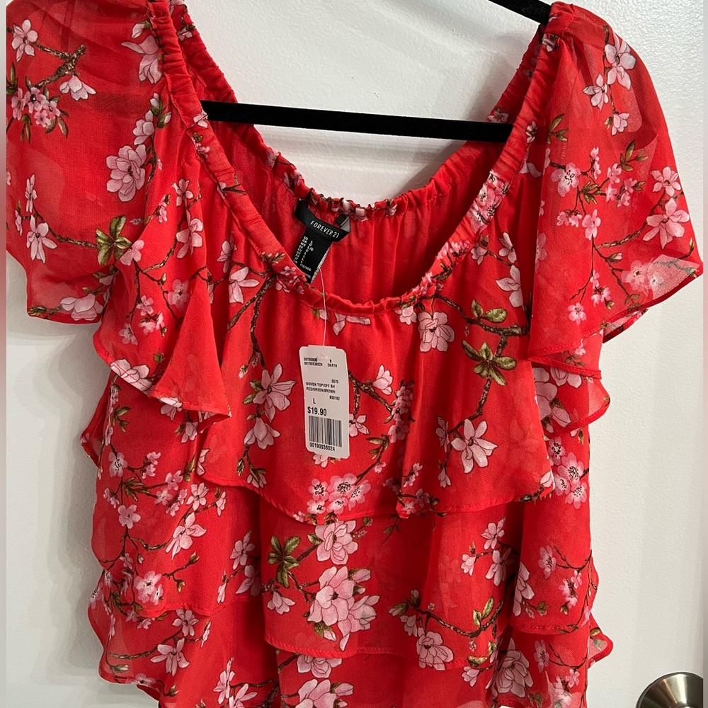 Tiered crop top, floral.